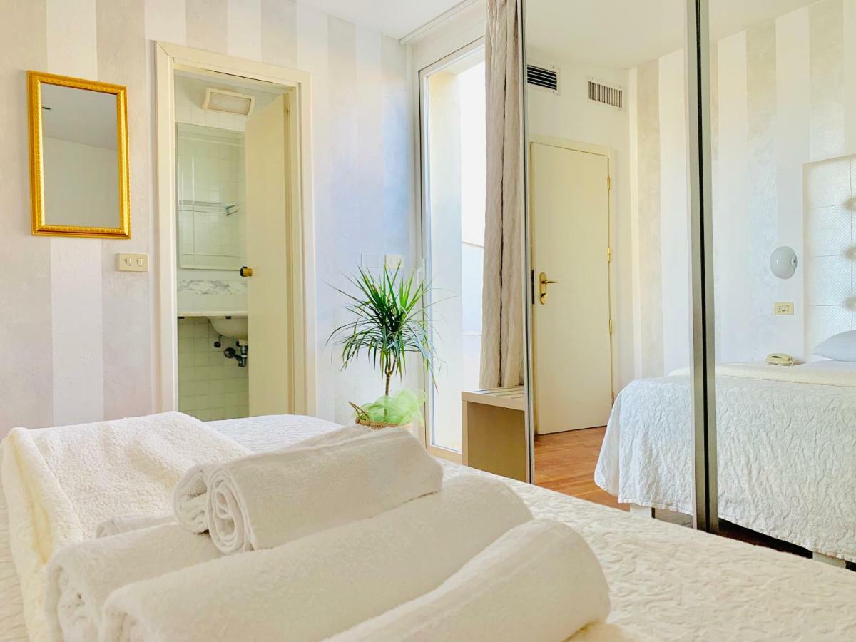 Hotel Baby B&B 밀라노마리티마 외부 사진