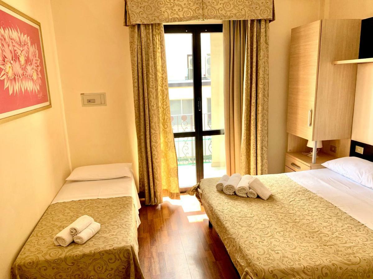 Hotel Baby B&B 밀라노마리티마 외부 사진