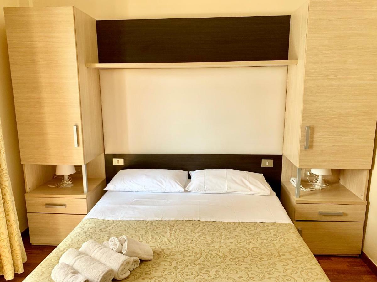 Hotel Baby B&B 밀라노마리티마 외부 사진
